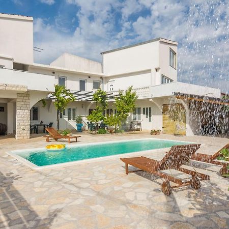 Apartments Barbara ตรีบูนย์ ภายนอก รูปภาพ