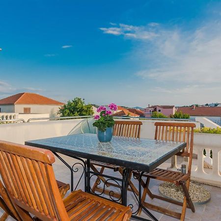 Apartments Barbara ตรีบูนย์ ภายนอก รูปภาพ