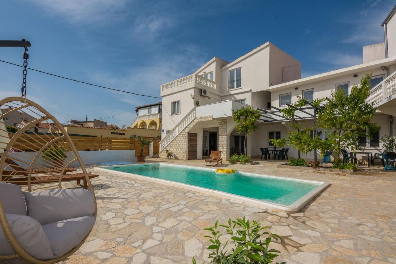 Apartments Barbara ตรีบูนย์ ภายนอก รูปภาพ