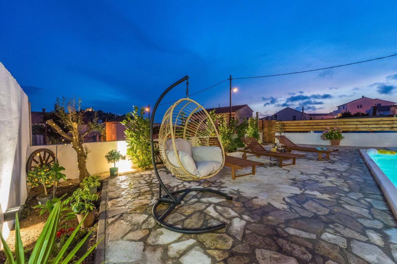 Apartments Barbara ตรีบูนย์ ภายนอก รูปภาพ
