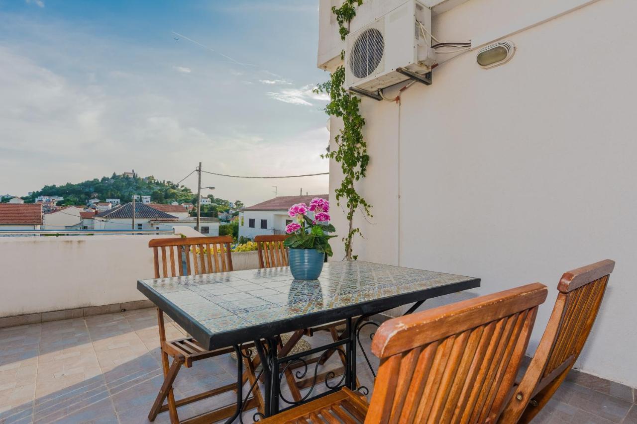 Apartments Barbara ตรีบูนย์ ภายนอก รูปภาพ